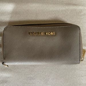 Micheal Kors Wallet